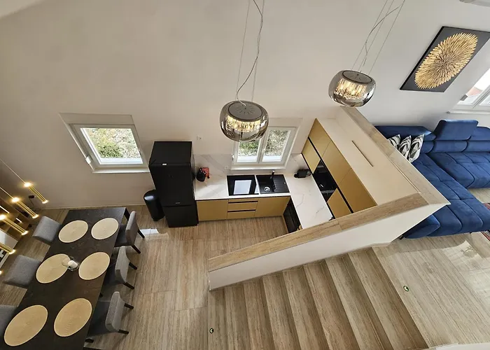 דירה Luxury Loft